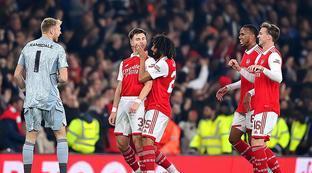 部分球迷在 部分球迷在